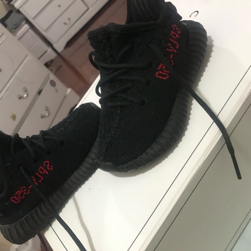 Toddler Yeezy Boost 350 V2 Black Red